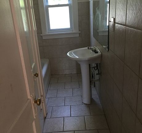 5th image of 8801 Blewett Ave