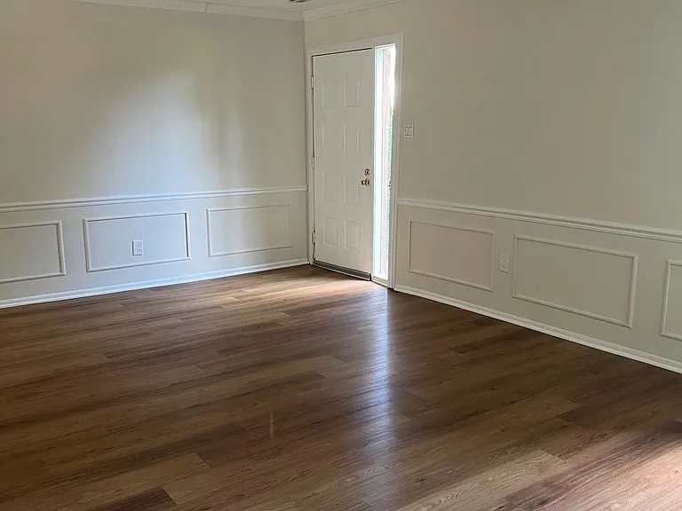 4610 Acton Ct — Photo 8
