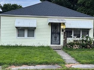 815 N Walnut St, Dexter, MO 63841
