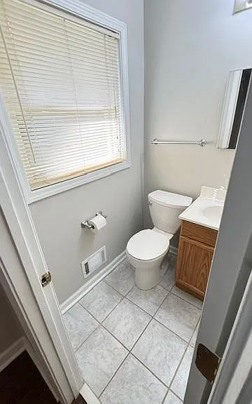 552 Sybil Ln SE #B — Photo 23