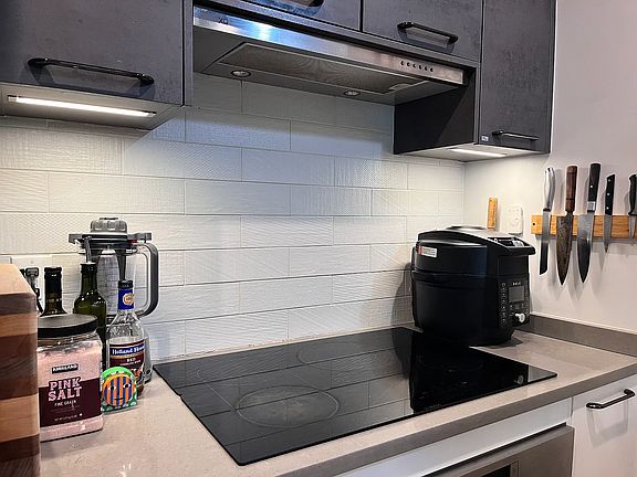 5th image of 311 Hart St APT 2B
