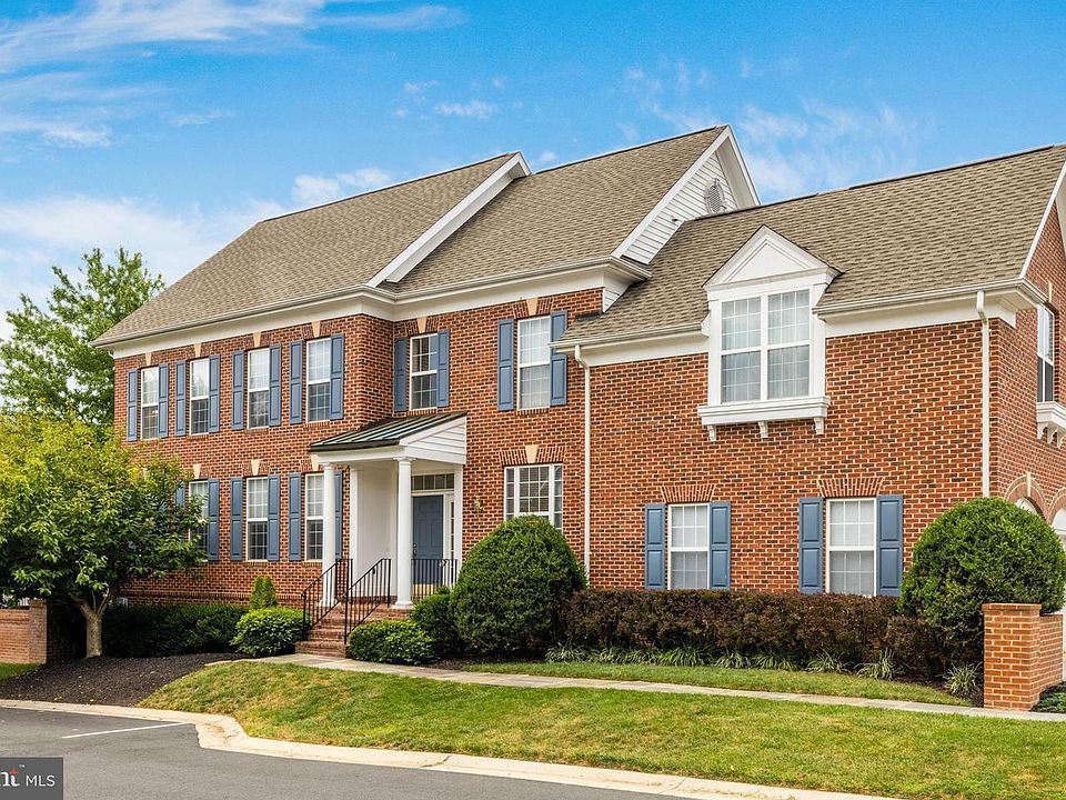 1st image of 43443 Wild Dunes Sq