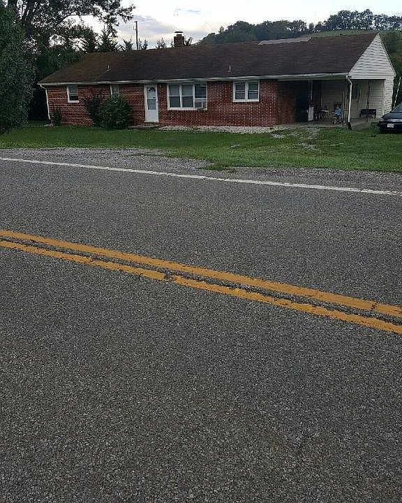 Front of home. New architectural shingle to be put on this w