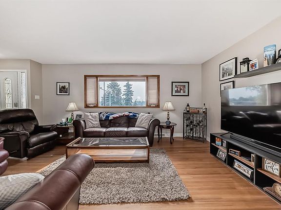 4th image of 7827 E Fairmount Dr SE