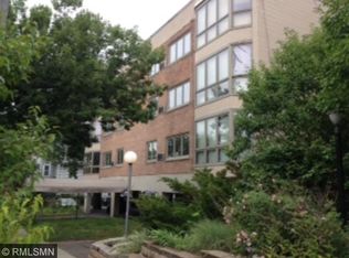 504 W Franklin Ave APT 1F, Minneapolis, MN 55405