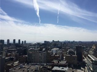 125 Peter St #2202, Toronto, ON M5V 0M2