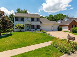 1719 56th Street Ct, Moline, IL 61265