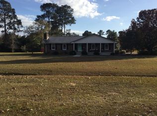 1892 Airport Rd, Elizabethtown, NC 28337