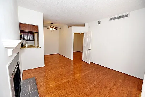 3701 Cedarplaza Ln #3701-207 Photo 1