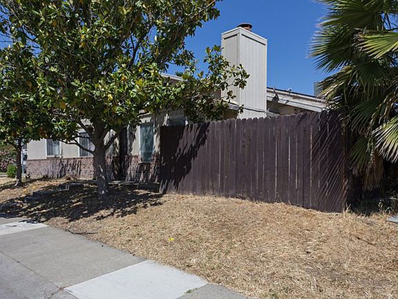 4th image of 8231 Lockborne Dr