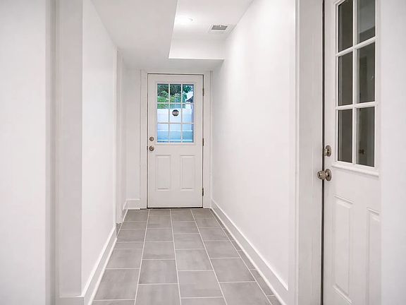 4th image of 1633 Kalmia Rd NW #2