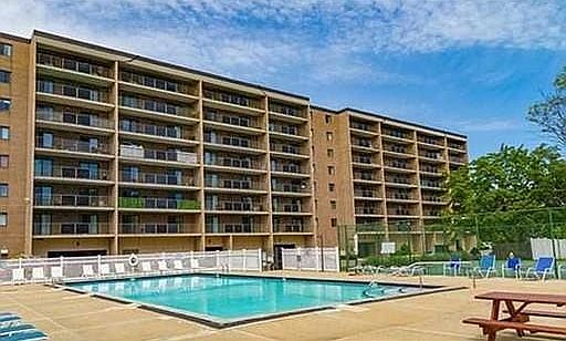 3rd image of 185 Quincy Shore Dr APT A31
