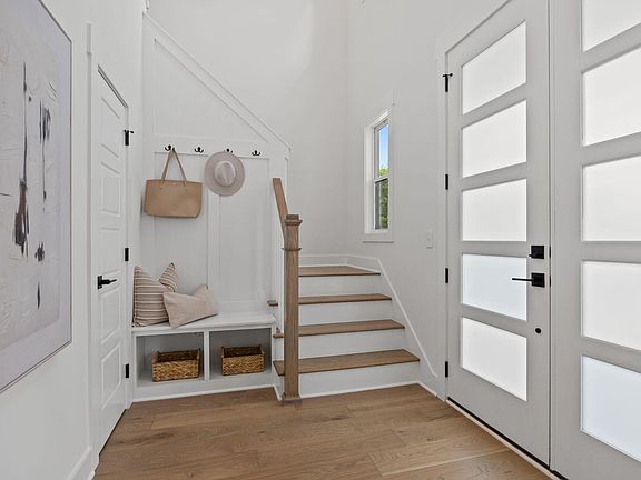 4th image of 1311 Boyer St