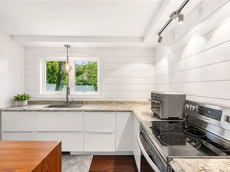 5 Interlocken Rd — Photo 13