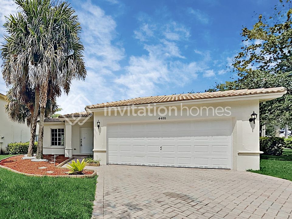 1st image of 4488 SW 125th Ln