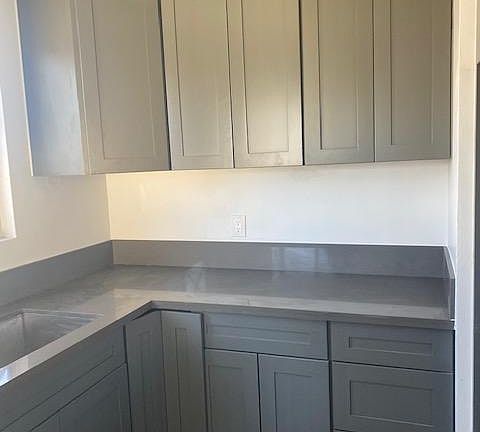 2nd image of 6939 Fulton Ave #4