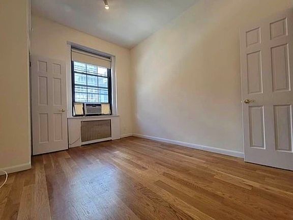 3rd image of 49 Park Ave #4S