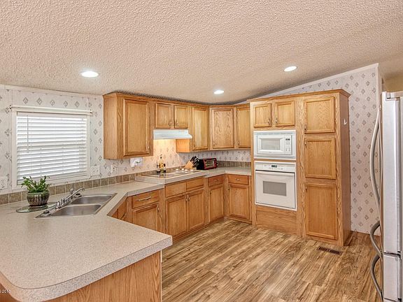 3rd image of 8878 E Ramsey Rd