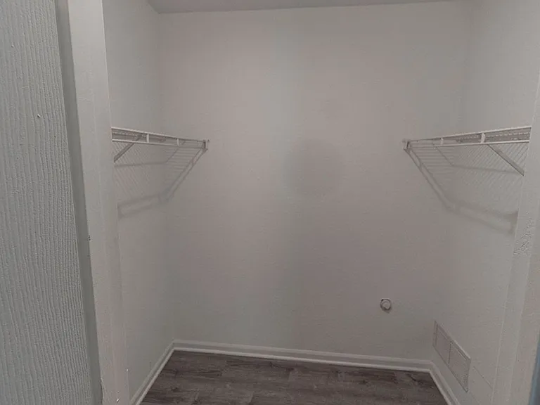 4305 Derby Ridge Dr — Photo 13