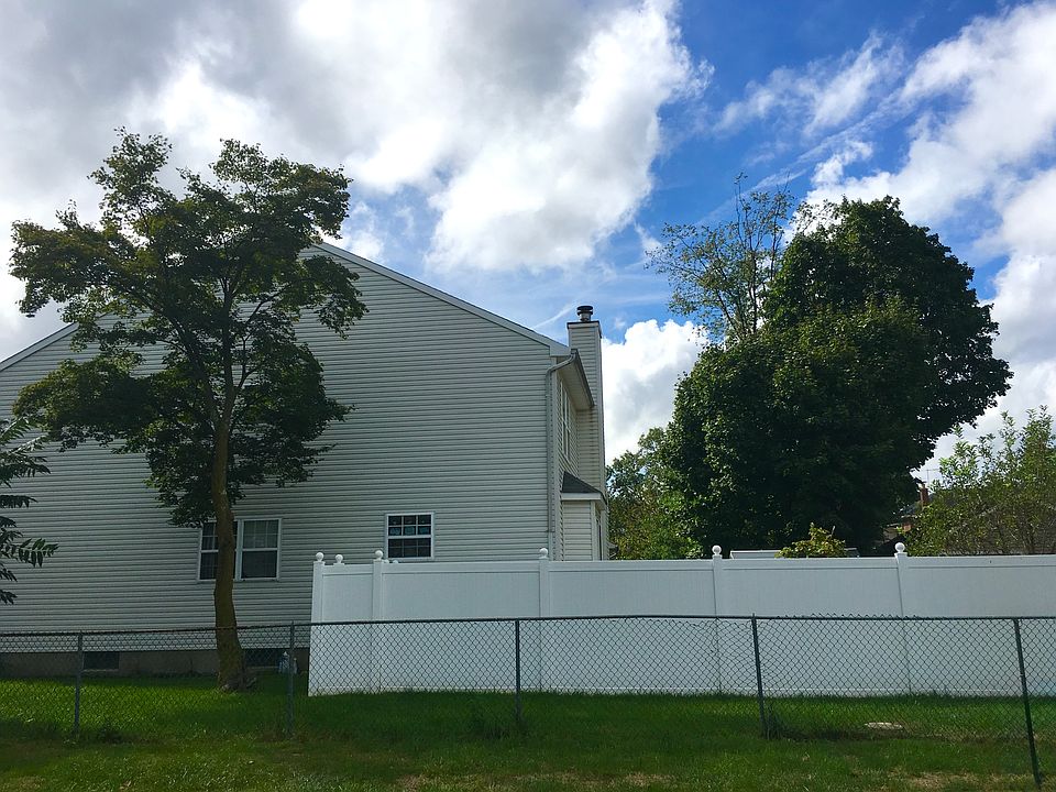 2nd image of 75 French St