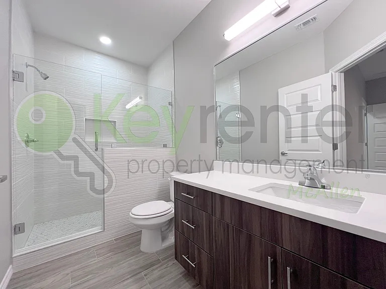 4104 Walnut Ave #4 — Photo 20