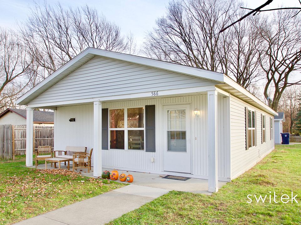 1st image of 586 W 23rd St