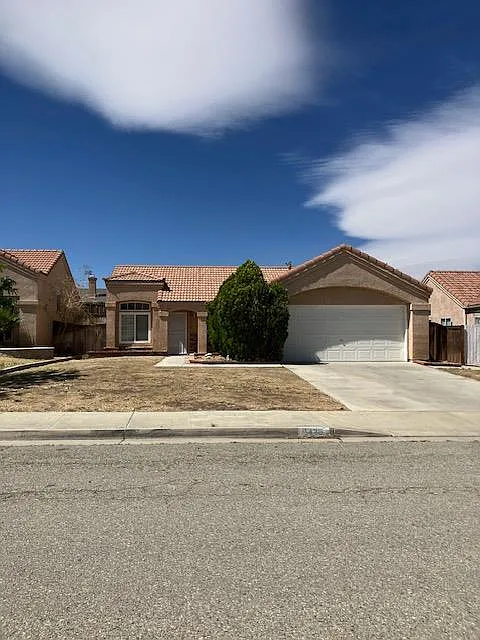 Building Photo - 1425 Ridgecrest Ct