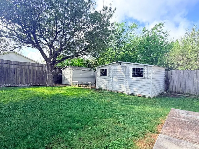 3632 Candleknoll Cir — Photo 24