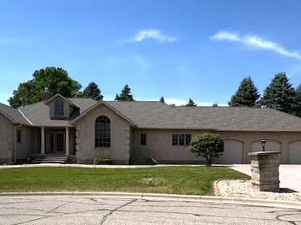 103 S 20th St, Montevideo, MN 56265