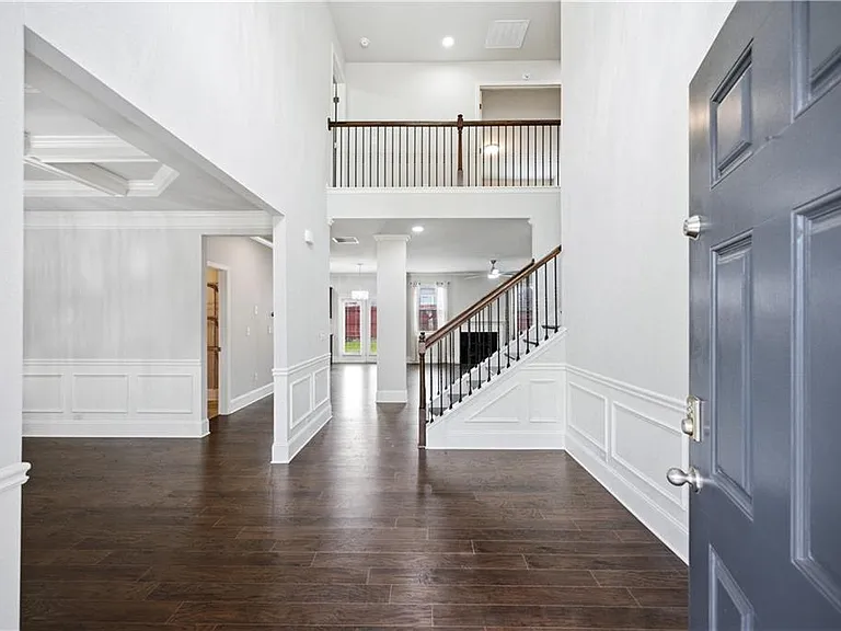 2053 Hamilton Lake Pkwy — Photo 6