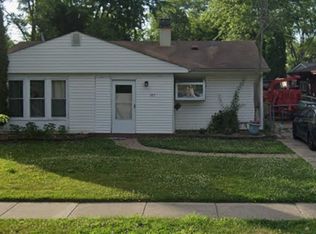 327 E Dennis Rd, Wheeling, IL 60090