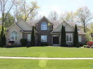 9035 Royal Oak Dr, Holland, OH 43528