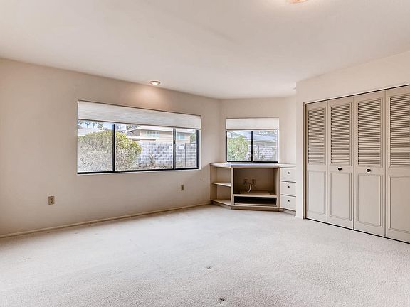 4532 W Gardenia Avenue-large-008-8-Bedro