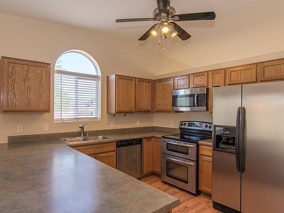 4th image of 8939 E McMurray Pl