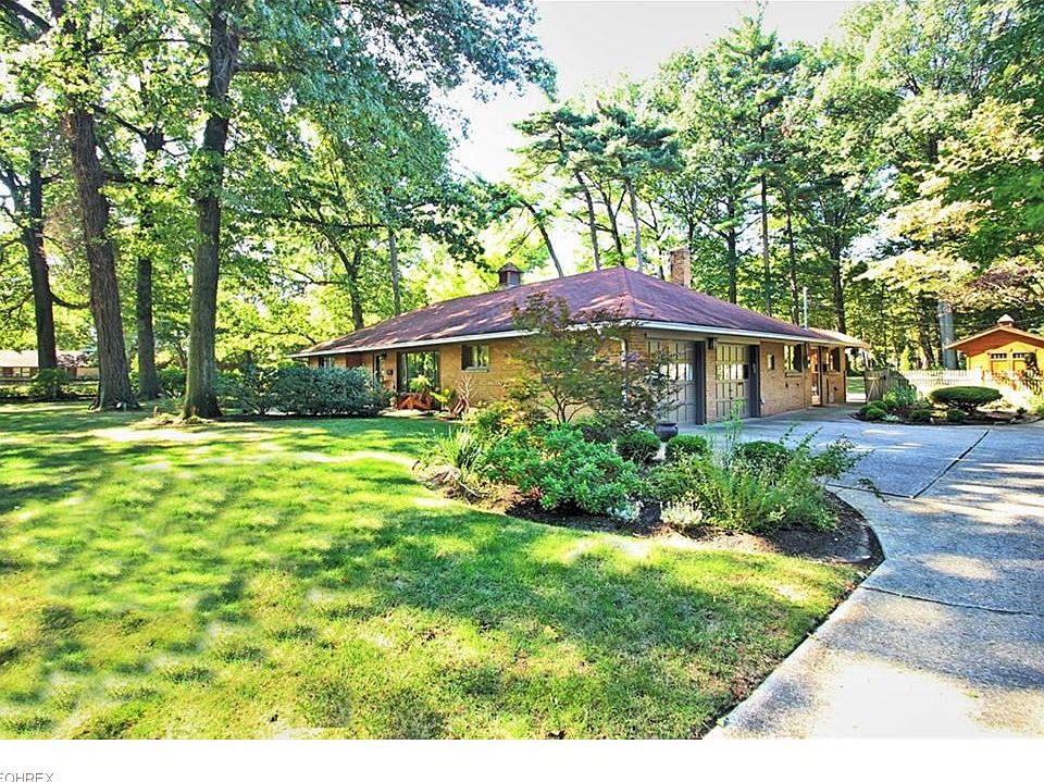 1st image of 336 Corning Dr