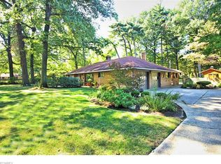 336 Corning Dr, Bratenahl, OH 44108