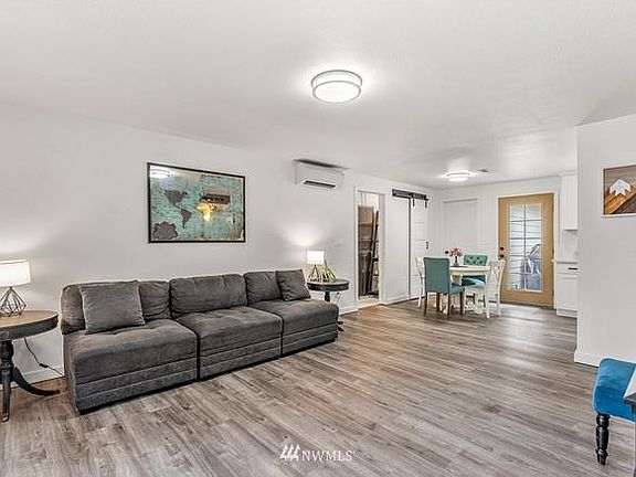 2nd image of 12442 98th Ave NE #1