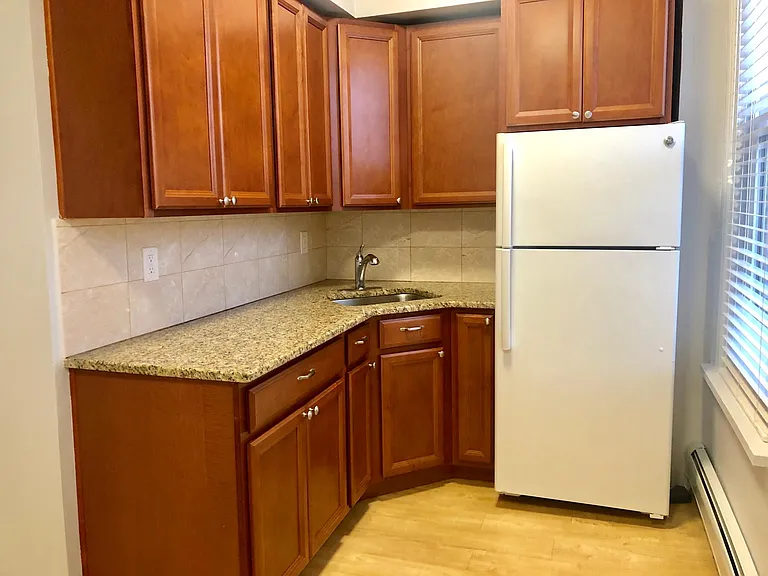 146 South St #3 — Photo 17