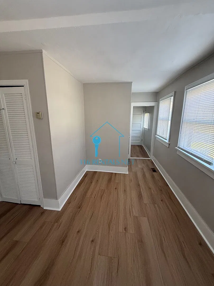 634 S Kansas Ct — Photo 4
