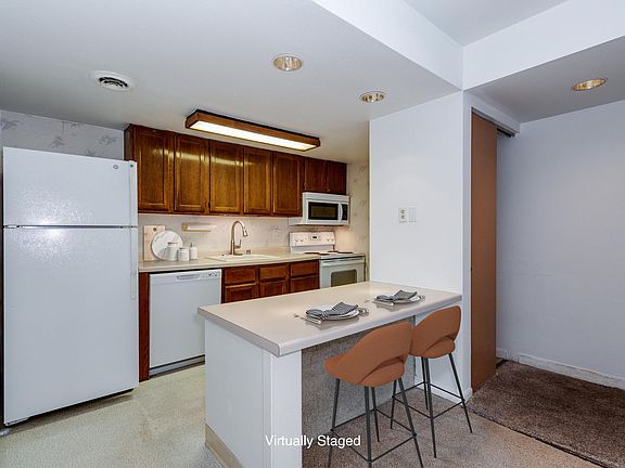 3rd image of 519 Donofrio Dr Unit 3