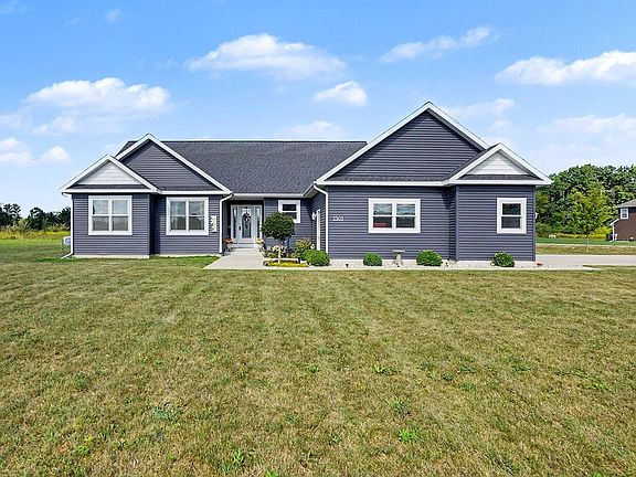 3rd image of 1501 Whitepine Ct