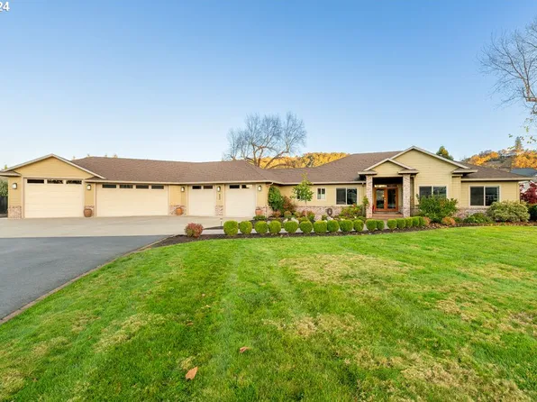 640 Cherokee Ave, Roseburg, OR 97471