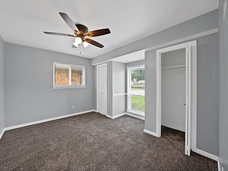 1103 Wildwood Dr — Photo 5