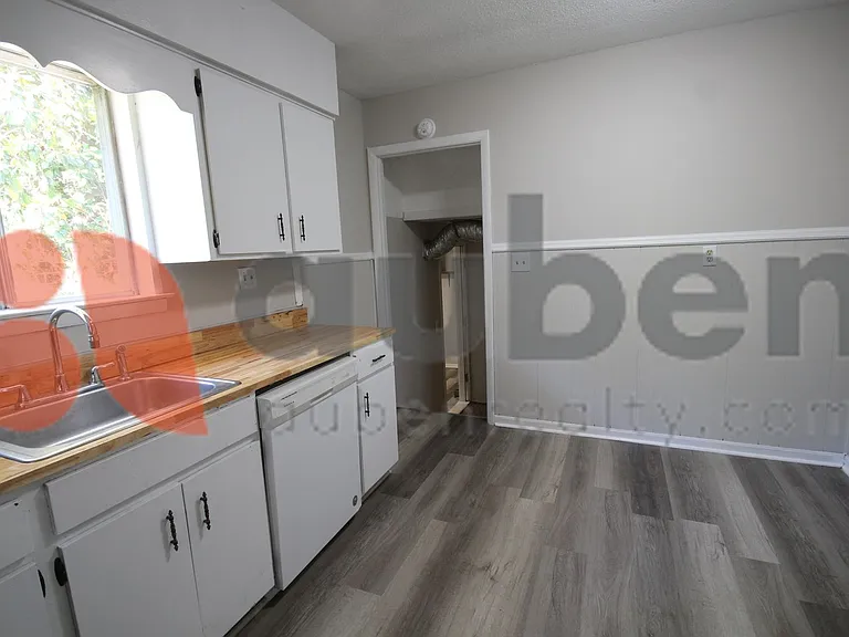 3602 Missionaire Ave — Photo 12
