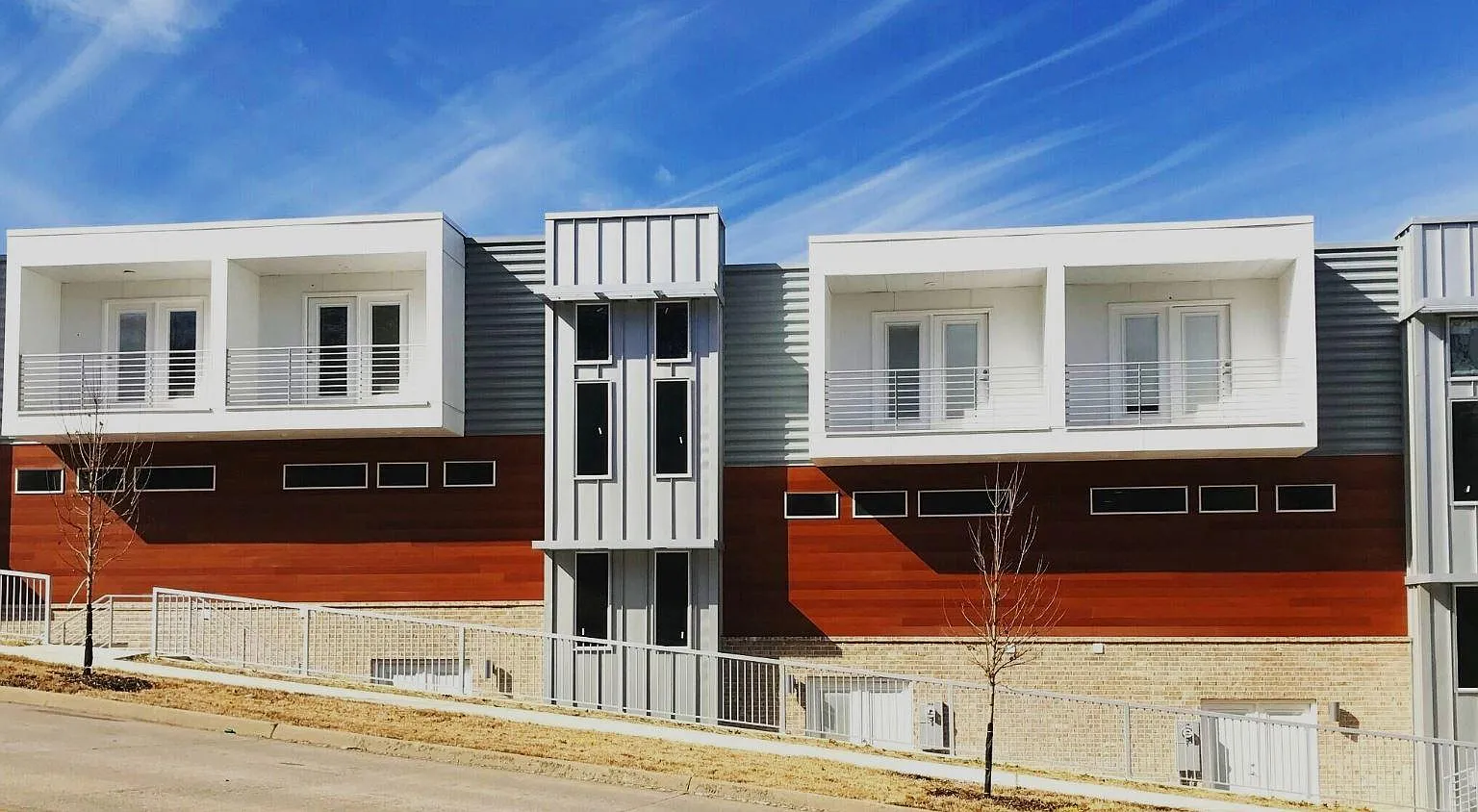 Hog Trough Townhouses — Photo 1