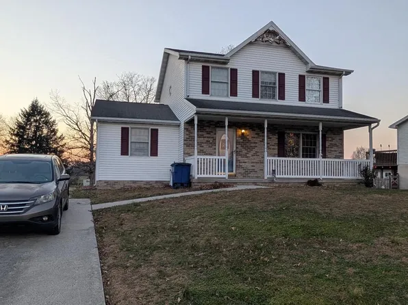 15 Yorktowne Ct, Littlestown, PA 17340