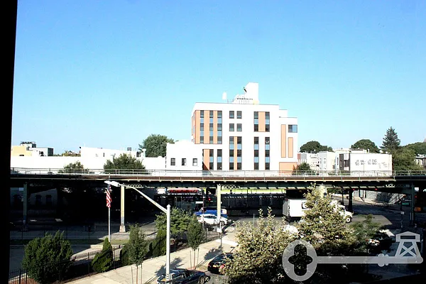 Rented by Brooklyn Key | media 22