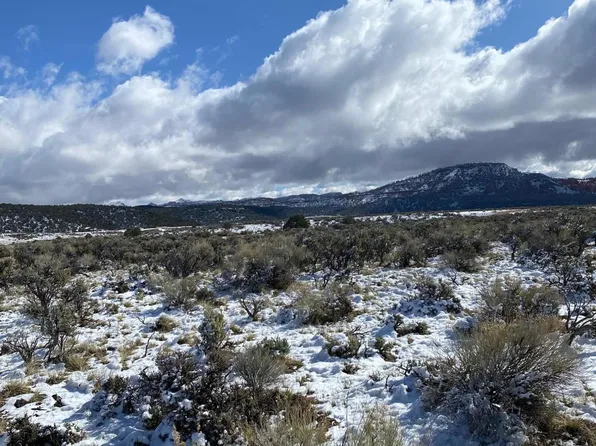 3134 E Southview Dr, Panguitch, UT 84759