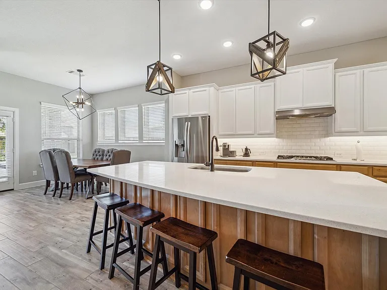 11718 Lost Maples Springs Dr — Photo 15