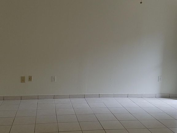 5th image of 6001 NW 37th St APT 4